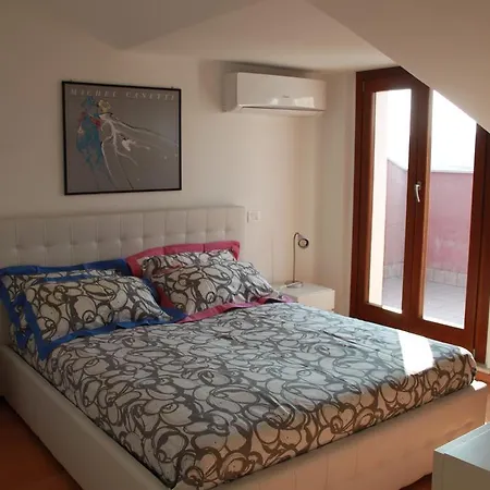 Deliziosa Mansarda Porto Recanati