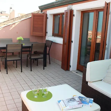 Ferienhaus Deliziosa Mansarda Porto Recanati